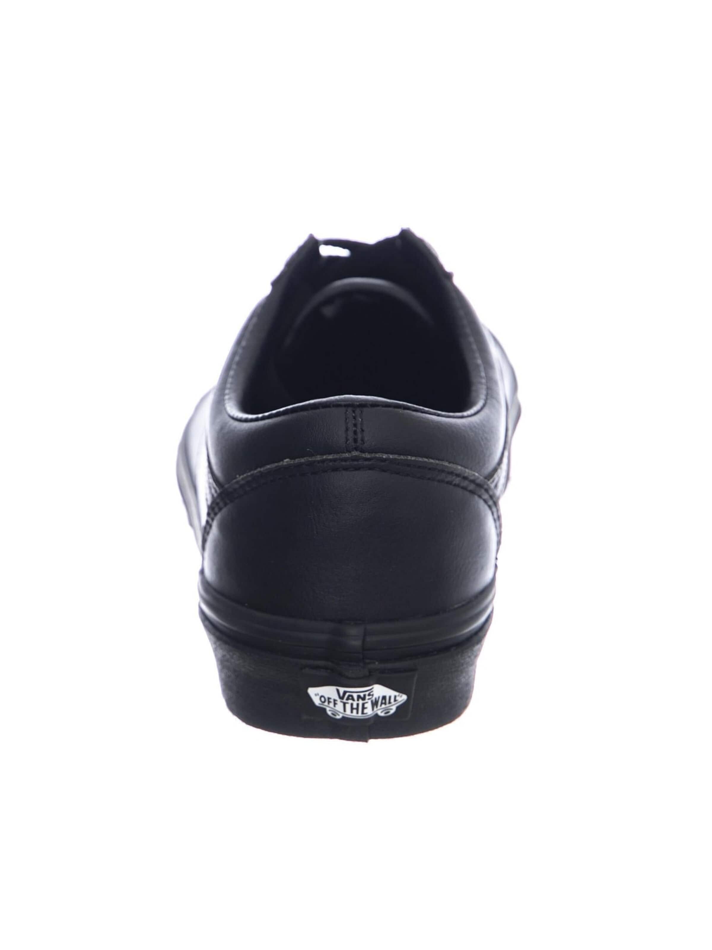 VANS Athletic lace-up shoe in Black