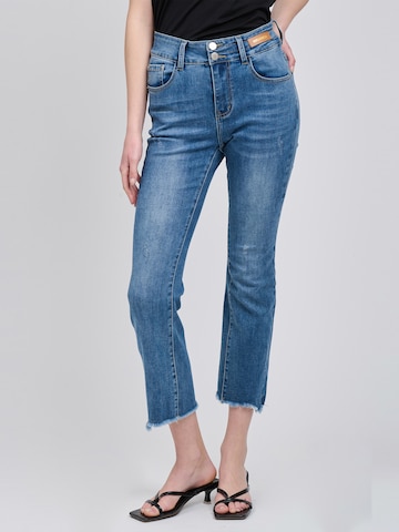 Influencer Slimfit Jeans in Blauw: voorkant