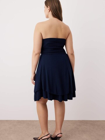 Trendyol Curve Φόρεμα κοκτέιλ σε μπλε