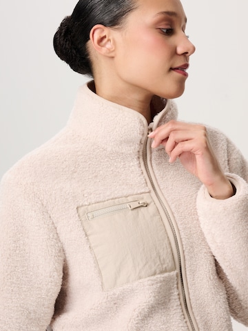 Noppies Tussenjas 'Fakse' in Beige