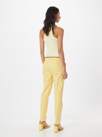 Coupe slim Pantalon chino 'Days' b.young en jaune