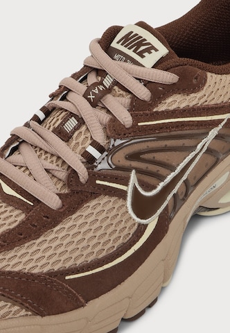Nike Sportswear Σνίκερ χαμηλό 'AIR MAX MOTO 2K' σε καφέ