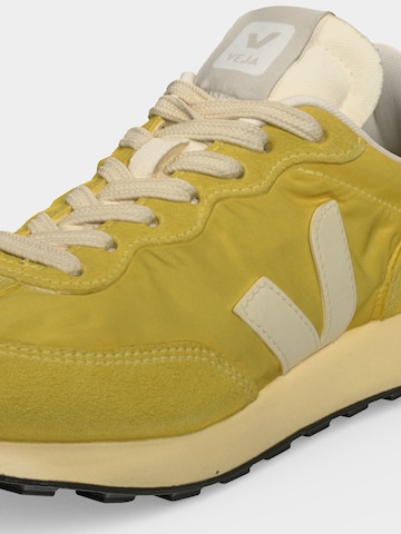 Veja Sneaker 'Rio Branco II Lite' in Gelb