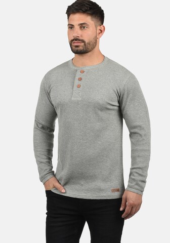 !Solid Rundhalsshirt 'Tokato' in Grau: predná strana