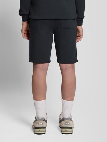 Lyle & Scott Regular Broek in Blauw