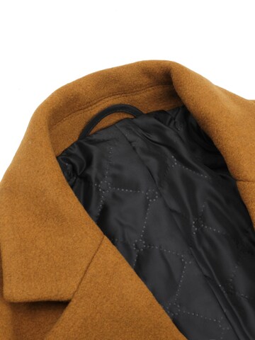 Cappotto invernale 'Herbstgold' di ALLTHEMEN in beige