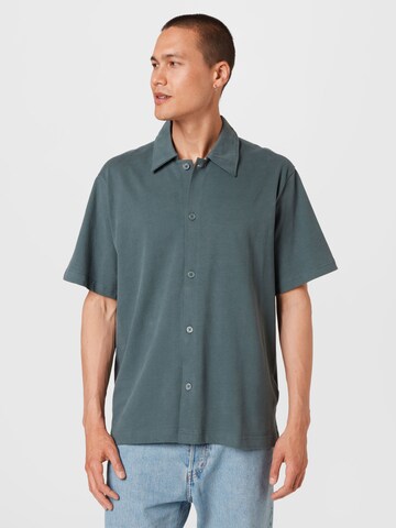WEEKDAY Regular fit Overhemd in Blauw: voorkant