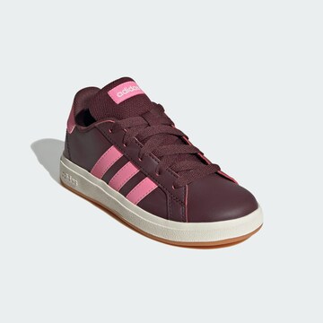 ADIDAS SPORTSWEAR Sneaker 'Grand Court 2.0' in Braun