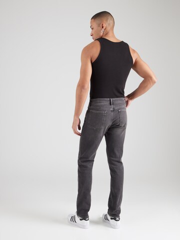 GAP Regular Jeans in Black