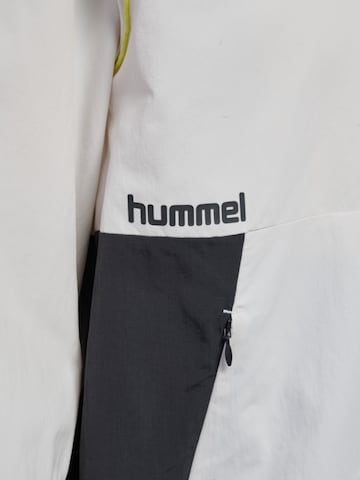 Hummel Sportsweatshirt in Wit