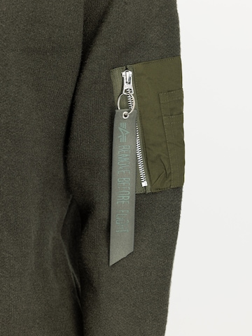 ALPHA INDUSTRIES Sweater in Green