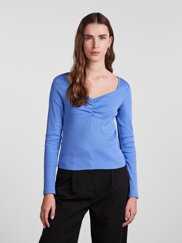 T-shirt 'Tanja' PIECES en bleu : devant