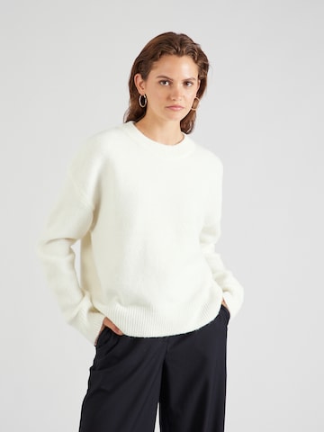 Sofie Schnoor Sweater in White: front