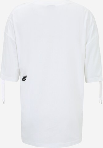 Nike Sportswear Shirt in White