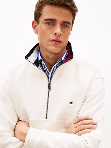 TOMMY HILFIGER Sweatshirt in Beige
