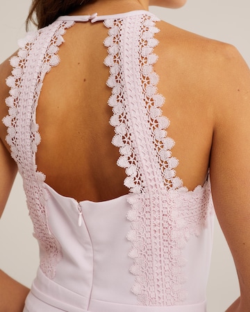 WE Fashion Kombinezon | roza barva