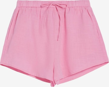 Bershka Loosefit Shorts in Pink: predná strana