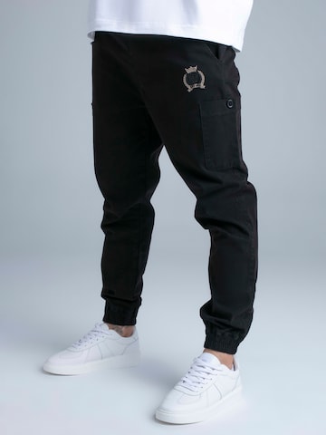 SikSilk Slimfit Broek in Zwart: voorkant