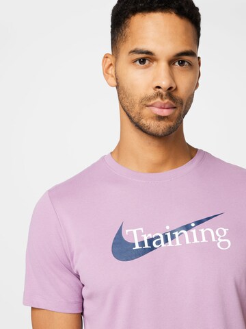 NIKE Regular Fit Sportshirt in Lila