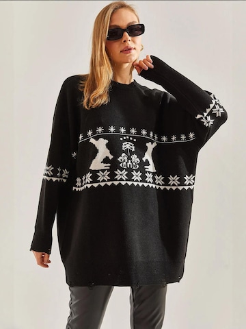 Pullover extra large di Bianco Lucci in nero