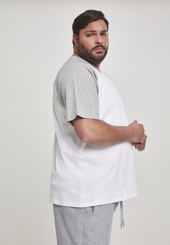 T-Shirt Urban Classics en blanc