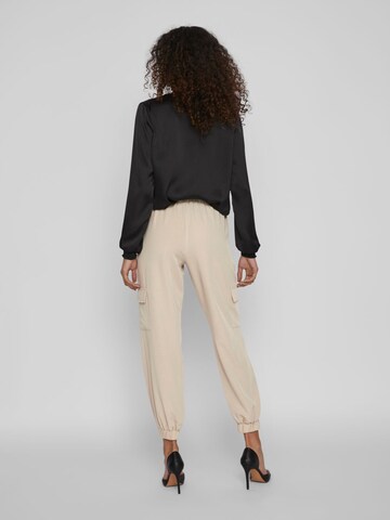 Effilé Pantalon cargo 'PETRA' VILA en beige