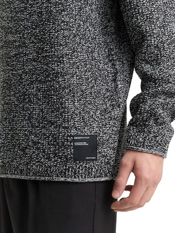TOM TAILOR DENIM Sweater in Grey