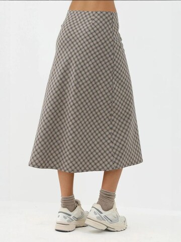 Hiccup Rock in Beige