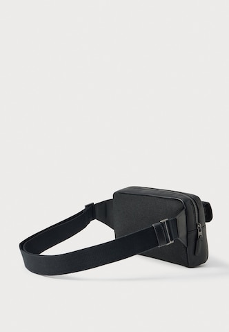 juoda Calvin Klein Rankinė ant juosmens: galas