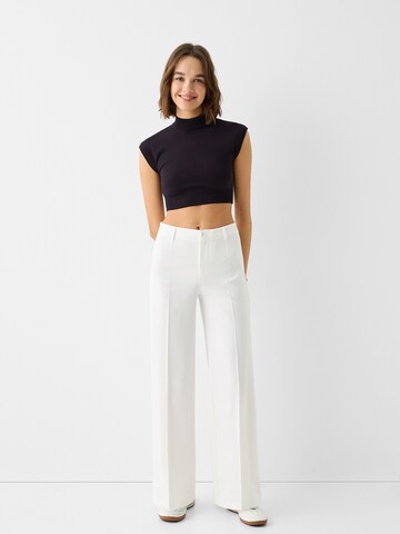 Bershka Loose fit Trousers with creases in White