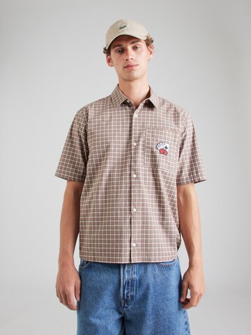 HOLLISTER Comfort Fit Πουκάμισο σε καφέ: μπροστά