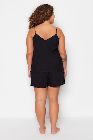 Trendyol Curve - Pijama de pantalón corto en negro