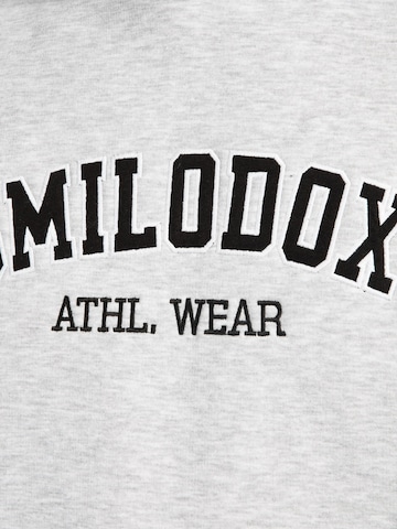 Smilodox Sweatshirt 'Kayson' in Grey