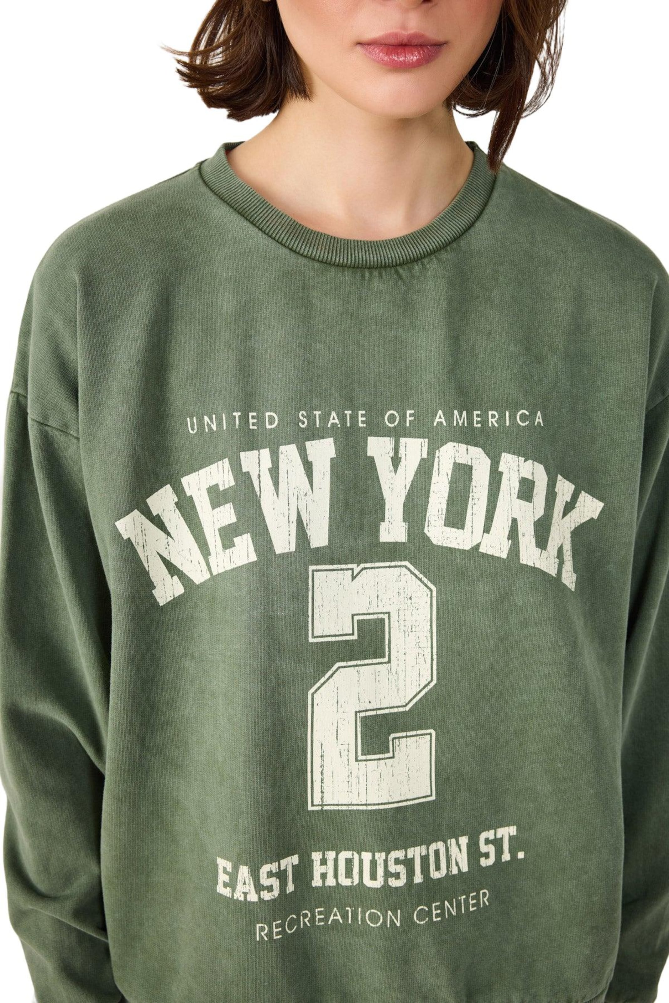 No Matter What Sweatshirt in Grün