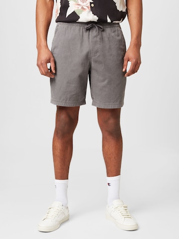 Abercrombie & Fitch Regular Shorts in Grau: predná strana