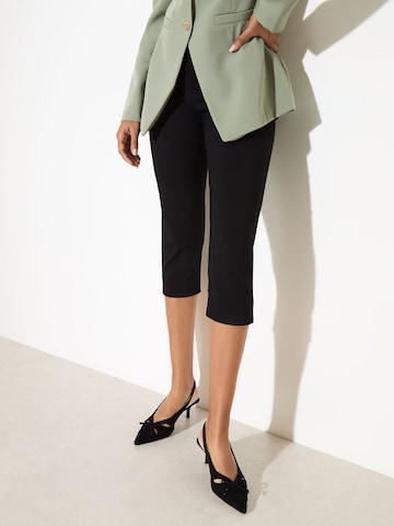 Décolleté sling di Friends Like These in nero