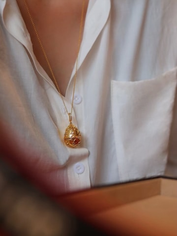 Collana 'Treasure Egg Locket' di LanLivia in rosso