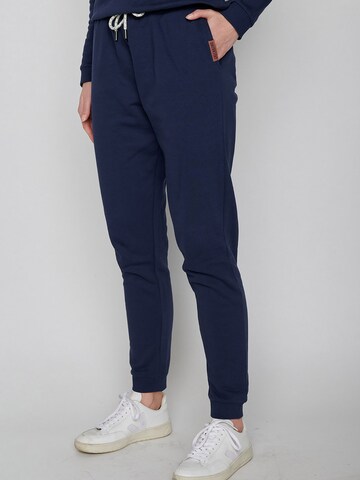 GREENBOMB Tapered Broek in Blauw: voorkant