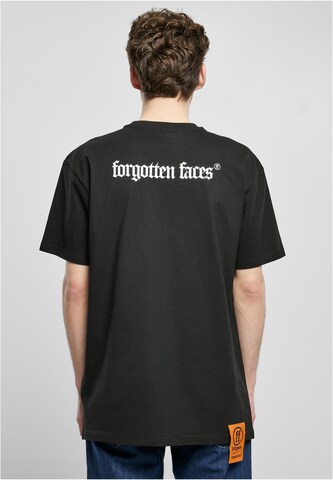 Forgotten Faces Shirt in Schwarz