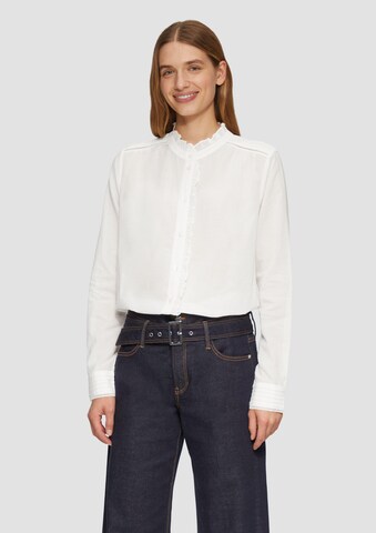 s.Oliver Blouse in White: front