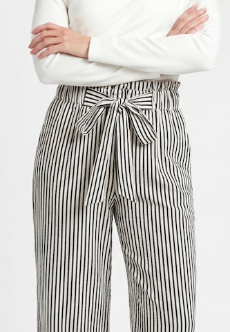 usha WHITE LABEL - Loosefit Pantalón en negro