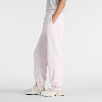 Effilé Pantalon 'Sport Essentials French Terry Jogger' new balance en rose