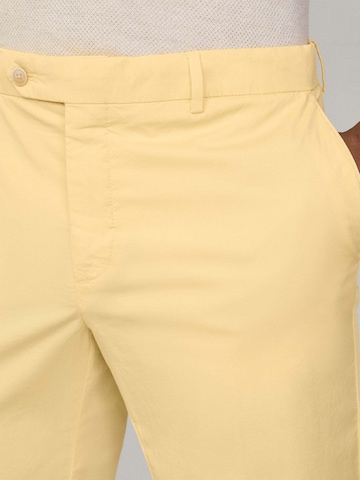 Hackett London Slim fit Chino trousers 'Kensington' in Yellow