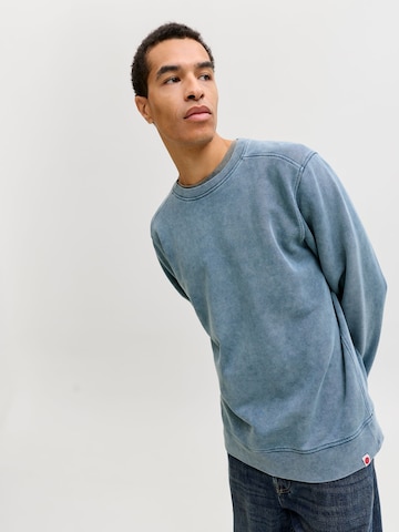 R.D.D. ROYAL DENIM DIVISION Sweatshirt in Blue