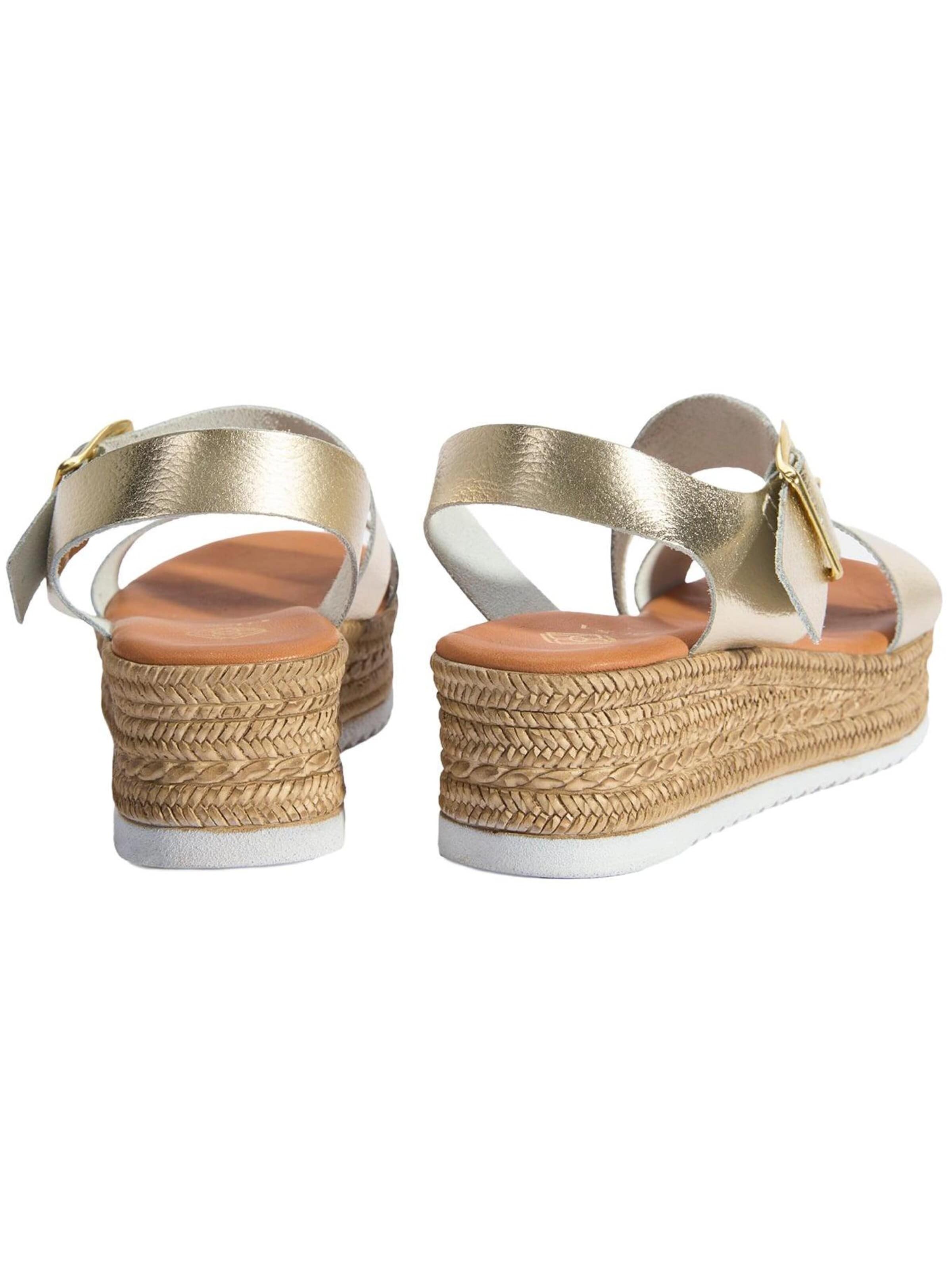Desa - Sandalias 'Keilsandalen' en oro