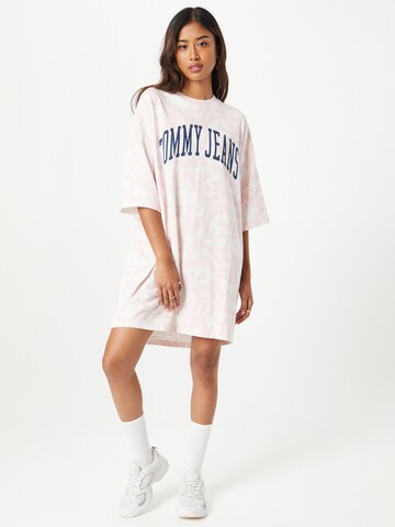 Tommy Jeans Dress 'COLLEGIATE' in Pink: front
