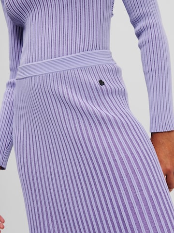 Karl Lagerfeld - Falda en lila