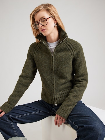 Cardigan 'Enya' WEEKDAY en vert : devant