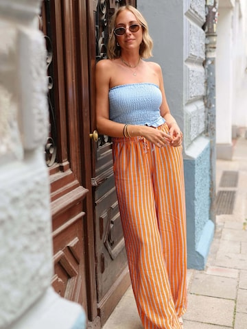 SASSYCLASSY Loose fit Pants in Orange
