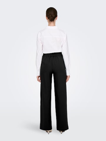 ONLY Loose fit Pleat-front trousers in Black